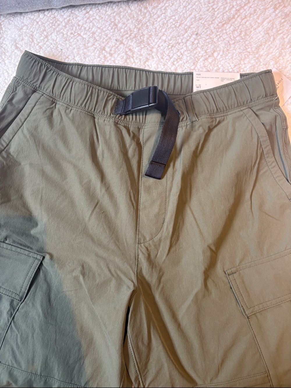 American Eagle Outfitters Olive Green Cargo Pants with Black Belt